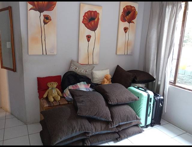 2 BEDROOM SIMPLEX FOR SALE IN SEA VIEW